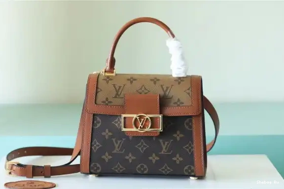 VUITTON LOUIS CAPITALE DAUPHINE 0528